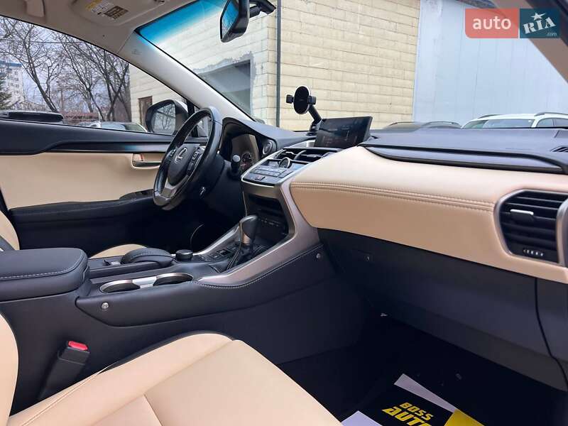 Внедорожник / Кроссовер Lexus NX 2015 в Ивано-Франковске фото 27 Внедорожник / Кроссовер Lexus NX 2015 в Ивано-Франковске