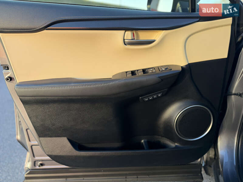 Внедорожник / Кроссовер Lexus NX 2016 в Киеве