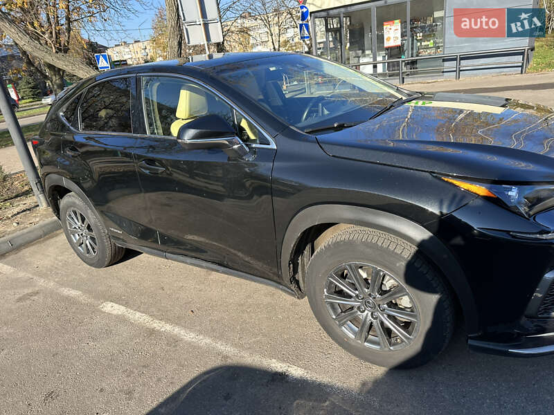 Внедорожник / Кроссовер Lexus NX 2019 в Александрие