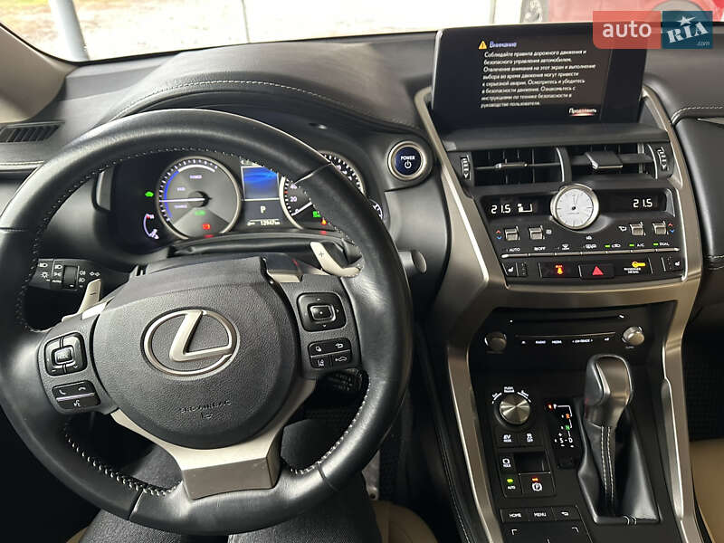 Внедорожник / Кроссовер Lexus NX 2019 в Александрие