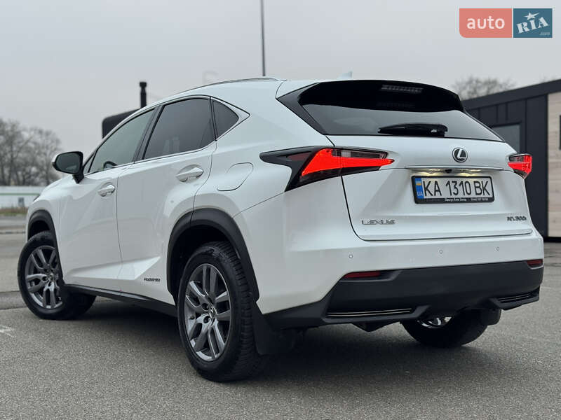 Внедорожник / Кроссовер Lexus NX 2015 в Киеве