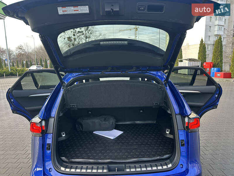 Внедорожник / Кроссовер Lexus NX 2016 в Киеве