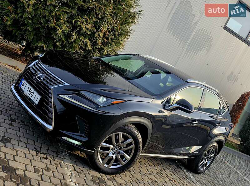 Позашляховик / Кросовер Lexus NX 2018 в Івано-Франківську