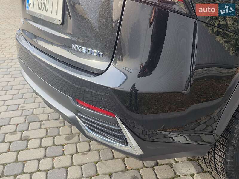 Позашляховик / Кросовер Lexus NX 2018 в Івано-Франківську