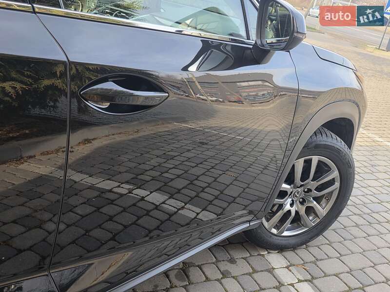Позашляховик / Кросовер Lexus NX 2018 в Івано-Франківську