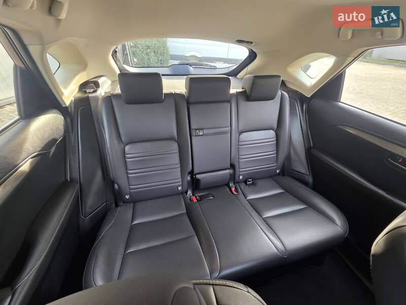 Позашляховик / Кросовер Lexus NX 2018 в Івано-Франківську