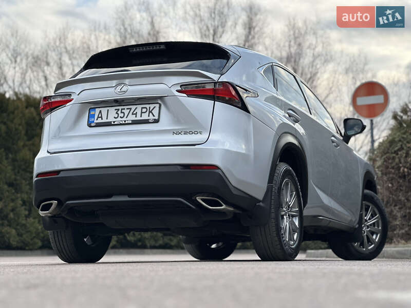 Внедорожник / Кроссовер Lexus NX 2015 в Дрогобыче