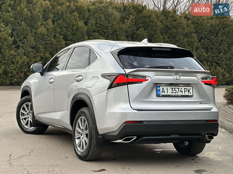 Внедорожник / Кроссовер Lexus NX 2015 в Дрогобыче