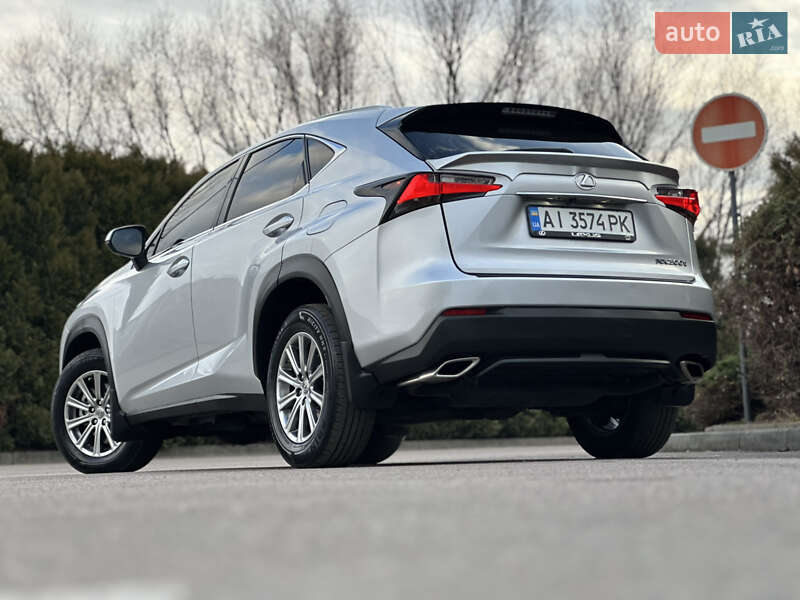 Внедорожник / Кроссовер Lexus NX 2015 в Дрогобыче