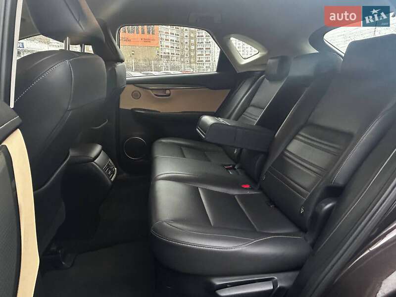 Внедорожник / Кроссовер Lexus NX 2015 в Киеве