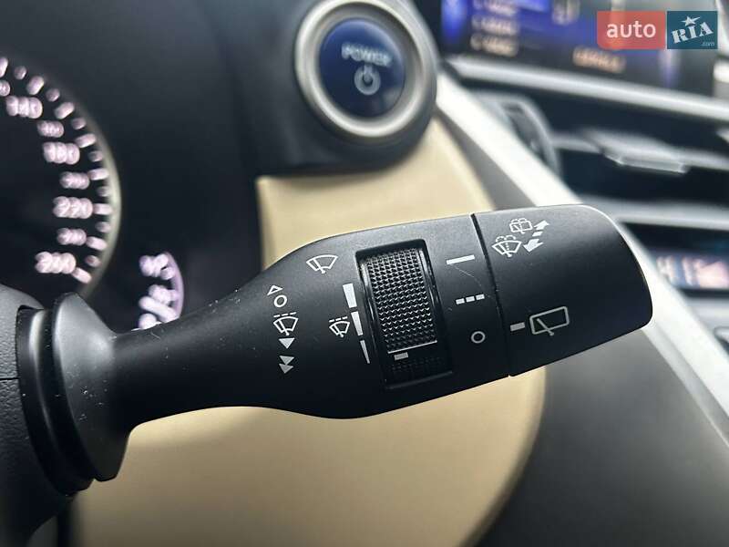 Внедорожник / Кроссовер Lexus NX 2015 в Киеве