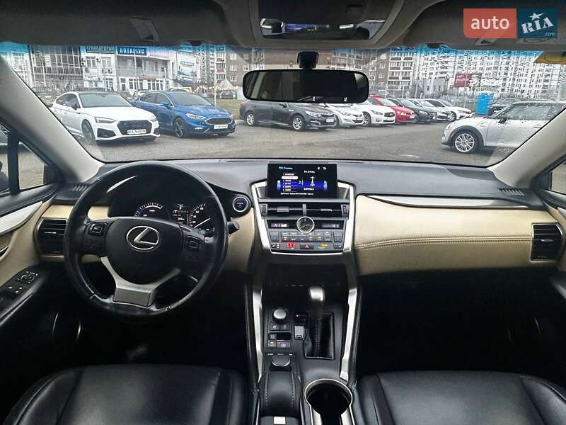 Внедорожник / Кроссовер Lexus NX 2015 в Киеве