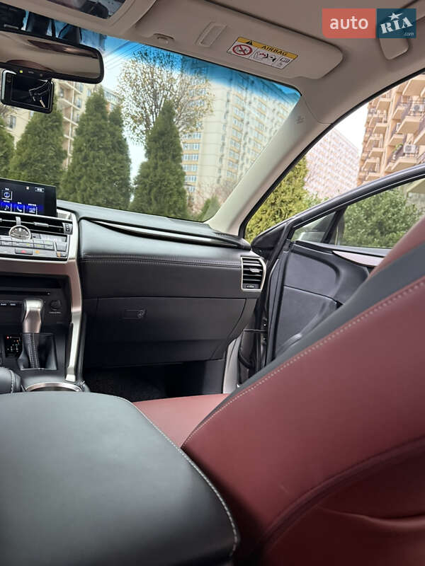 Внедорожник / Кроссовер Lexus NX 2018 в Одессе