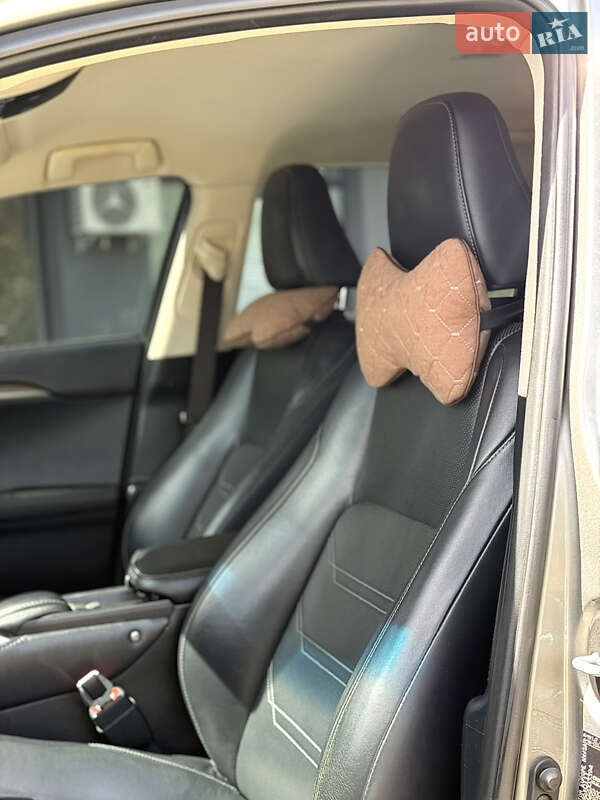 Внедорожник / Кроссовер Lexus NX 2014 в Одессе