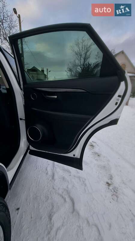 Внедорожник / Кроссовер Lexus NX 2015 в Каменском фото 21 Внедорожник / Кроссовер Lexus NX 2015 в Каменском