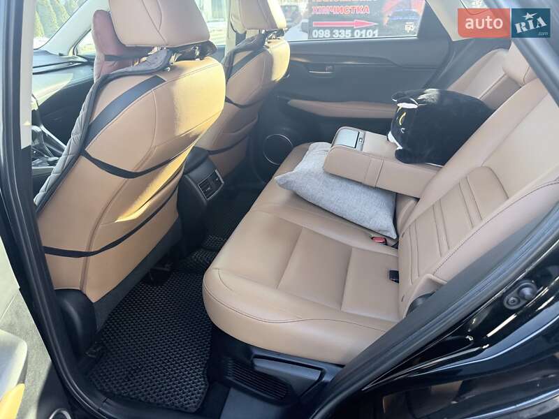 Внедорожник / Кроссовер Lexus NX 2017 в Киеве