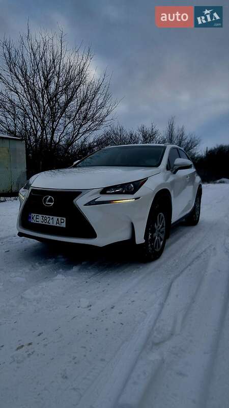 Lexus NX 2015