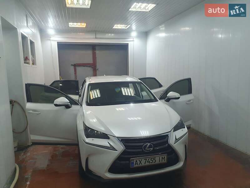 Внедорожник / Кроссовер Lexus NX 2015 в Харькове