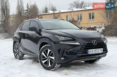 Позашляховик / Кросовер Lexus NX 2017 в Києві