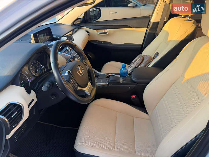 Внедорожник / Кроссовер Lexus NX 2019 в Одессе