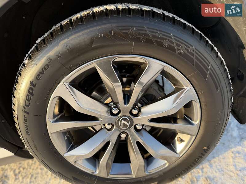 Внедорожник / Кроссовер Lexus NX 2016 в Киеве фото 13 Внедорожник / Кроссовер Lexus NX 2016 в Киеве