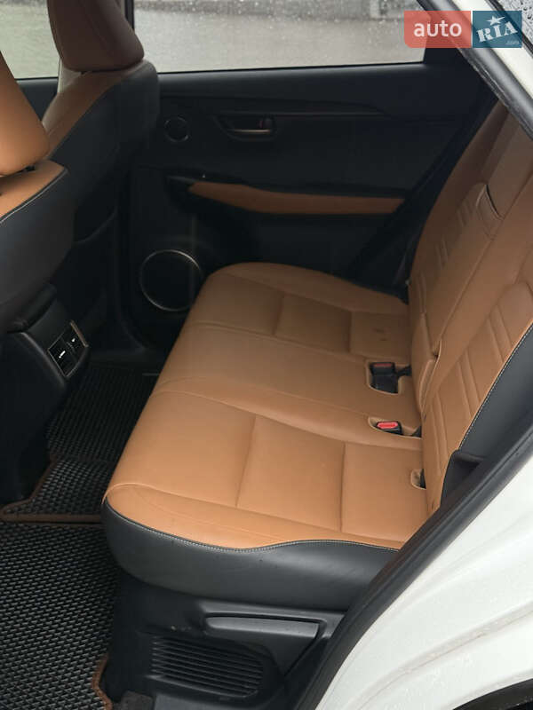 Позашляховик / Кросовер Lexus NX 2018 в Кривому Розі