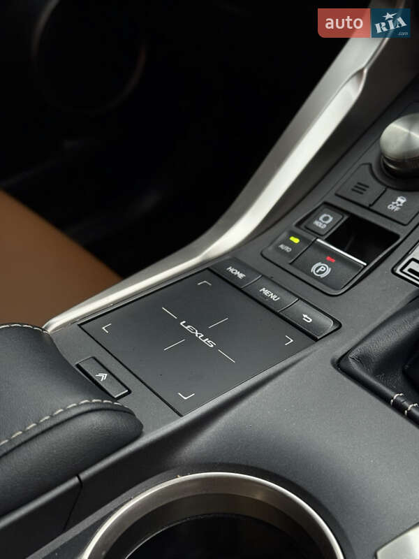 Позашляховик / Кросовер Lexus NX 2018 в Кривому Розі