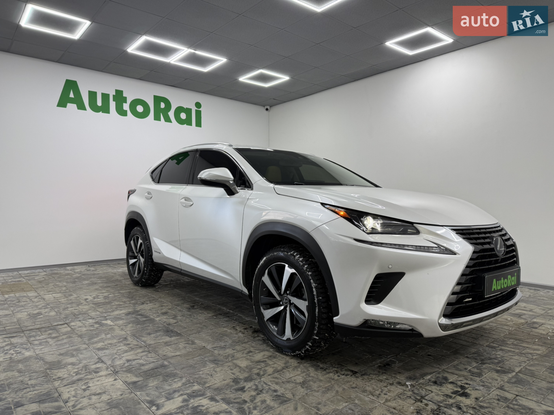 2019 Lexus NX - мініатюра 2