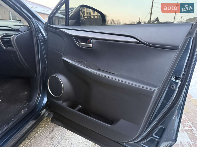 Внедорожник / Кроссовер Lexus NX 2015 в Днепре