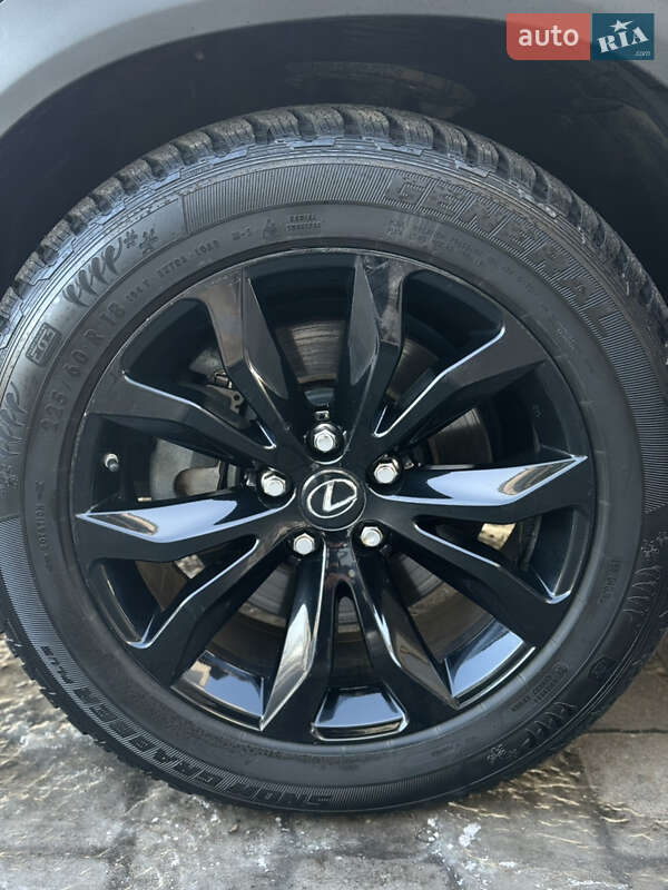Внедорожник / Кроссовер Lexus NX 2017 в Луцке
