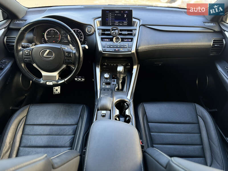 Внедорожник / Кроссовер Lexus NX 2017 в Луцке