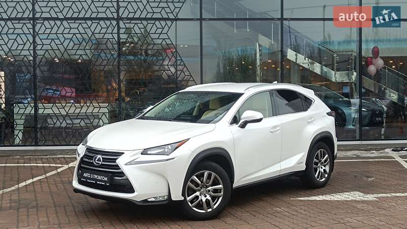 Lexus NX 2015