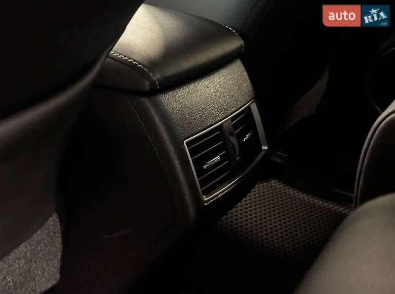 Позашляховик / Кросовер Lexus NX 2019 в Ужгороді