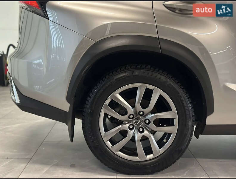 Позашляховик / Кросовер Lexus NX 2019 в Ужгороді