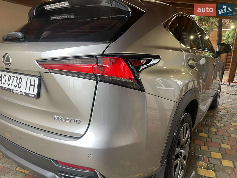 Позашляховик / Кросовер Lexus NX 2019 в Ужгороді