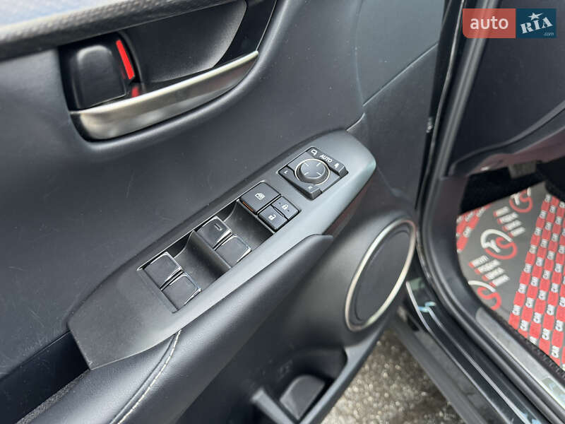 Позашляховик / Кросовер Lexus NX 2019 в Києві