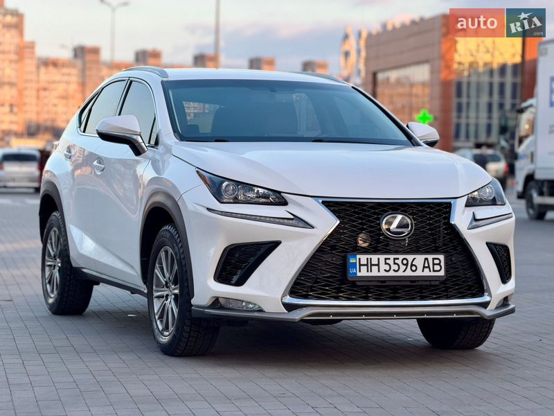 Внедорожник / Кроссовер Lexus NX 2016 в Одессе