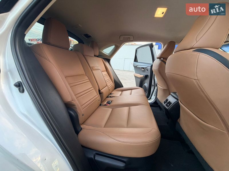 Внедорожник / Кроссовер Lexus NX 2016 в Одессе