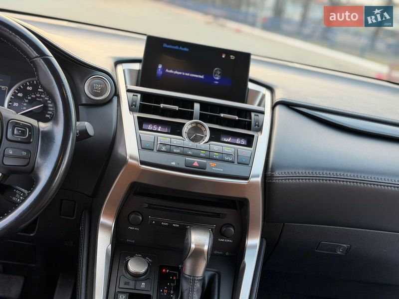 Внедорожник / Кроссовер Lexus NX 2016 в Одессе