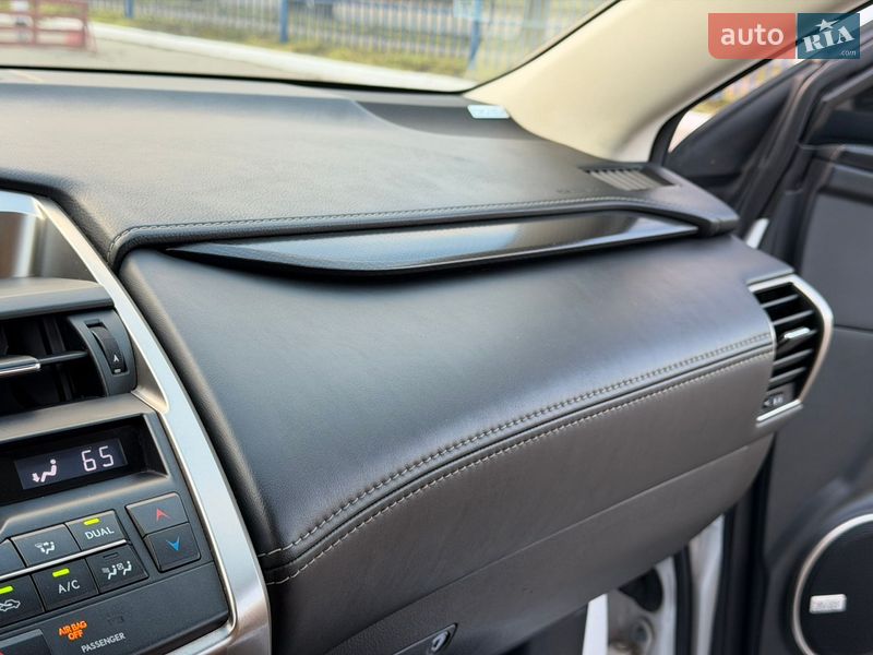 Внедорожник / Кроссовер Lexus NX 2016 в Одессе