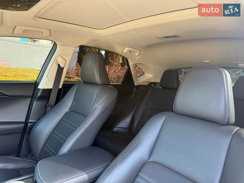 Позашляховик / Кросовер Lexus NX 2015 в Дніпрі