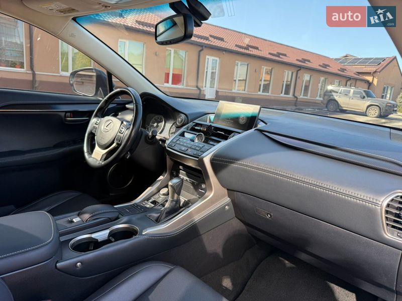 Позашляховик / Кросовер Lexus NX 2015 в Дніпрі