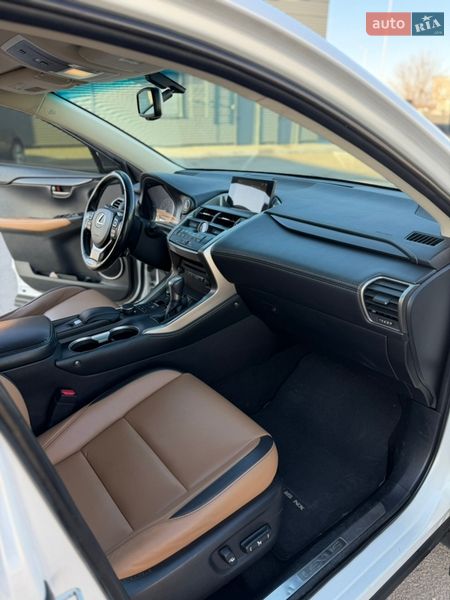 Внедорожник / Кроссовер Lexus NX 2016 в Днепре