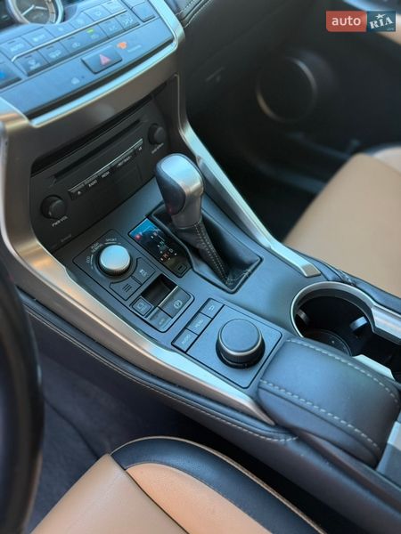 Внедорожник / Кроссовер Lexus NX 2016 в Днепре