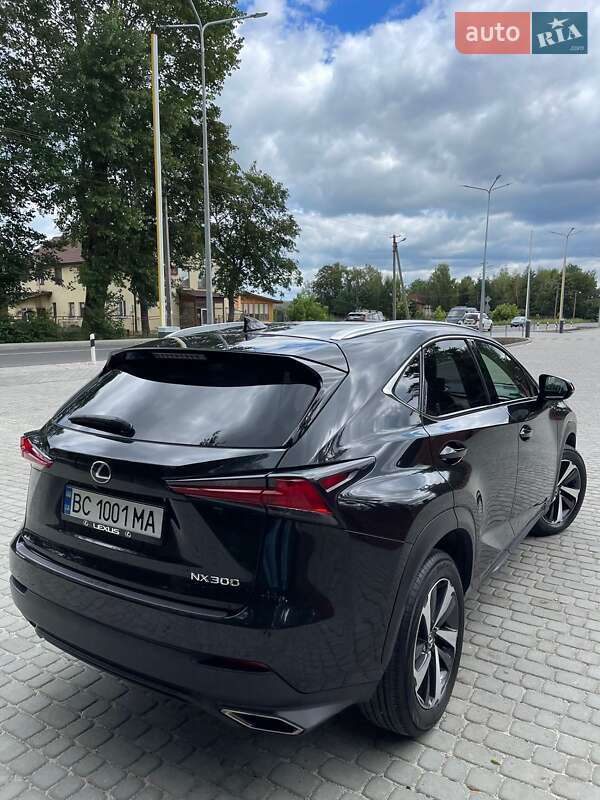 Внедорожник / Кроссовер Lexus NX 2017 в Львове