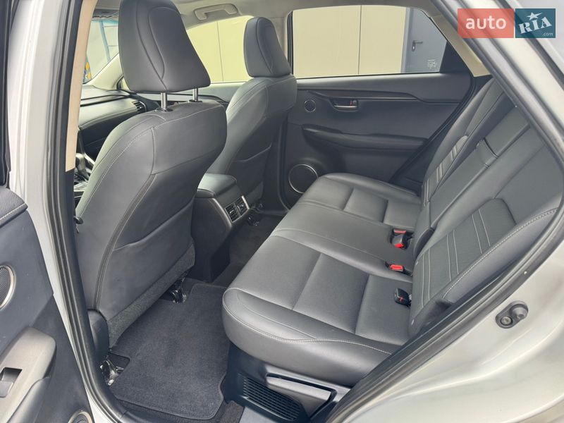 Внедорожник / Кроссовер Lexus NX 2015 в Киеве