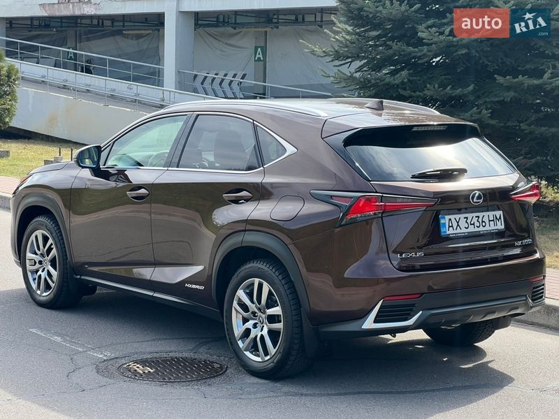 Позашляховик / Кросовер Lexus NX 2019 в Києві