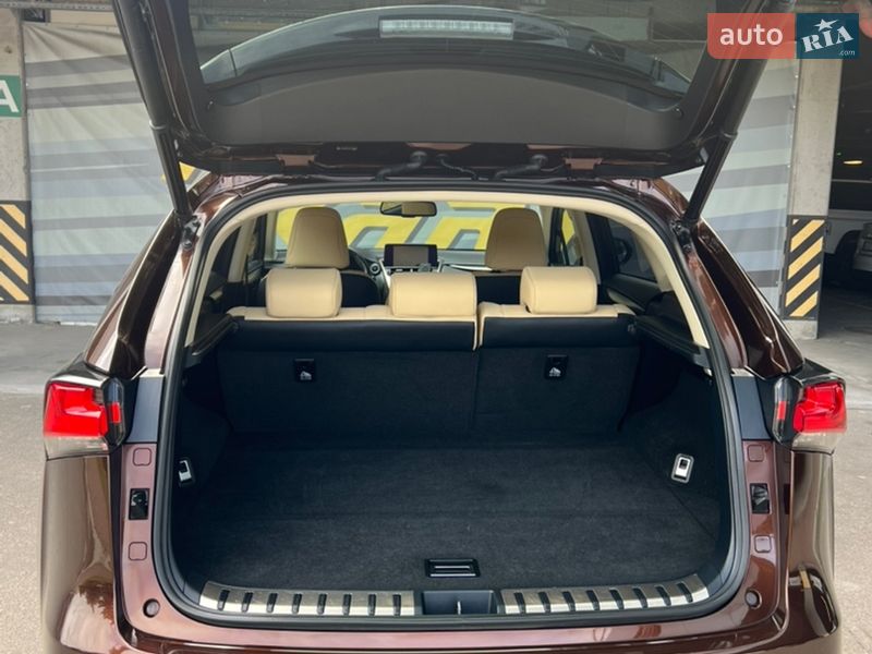 Позашляховик / Кросовер Lexus NX 2019 в Києві