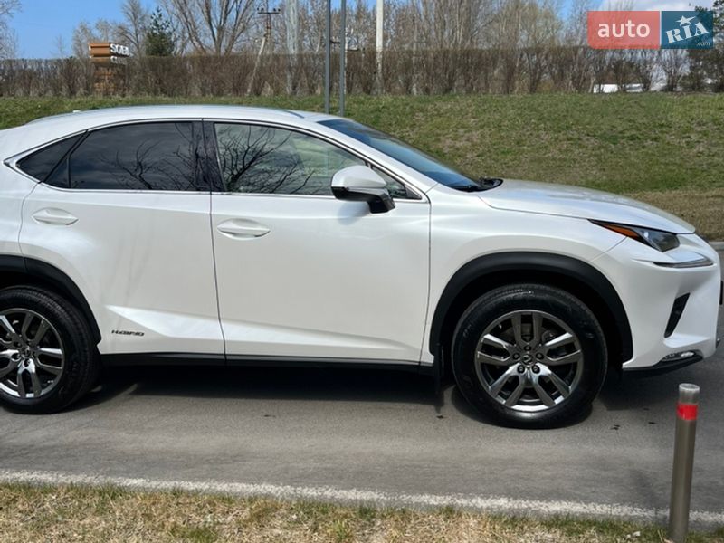 Позашляховик / Кросовер Lexus NX 2020 в Києві