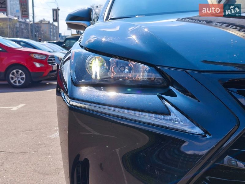 Позашляховик / Кросовер Lexus NX 2016 в Києві